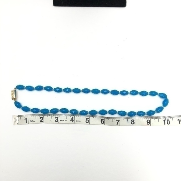 Vintage Blue Agate Beaded Necklace - Picture 3 of 5
